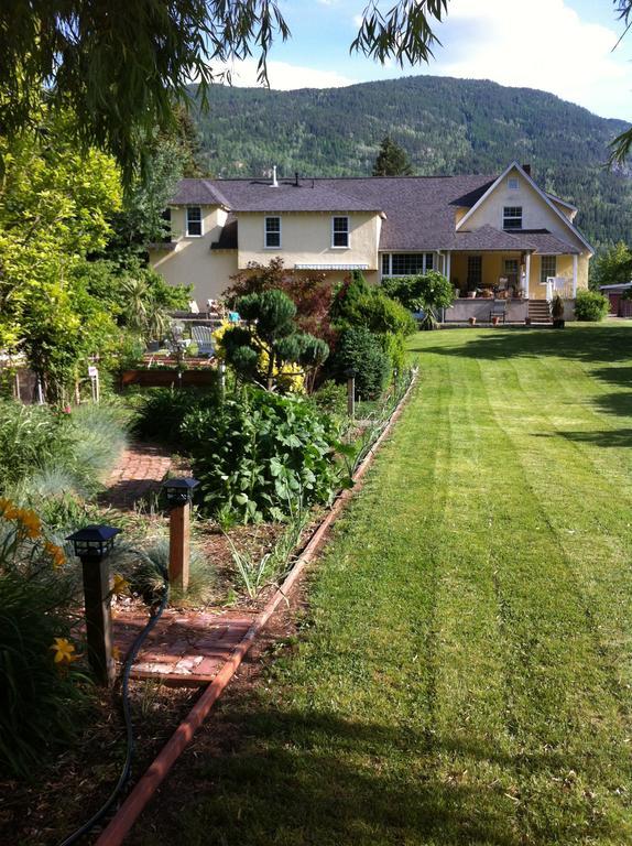 Genelle House B&B Guest House Exterior foto